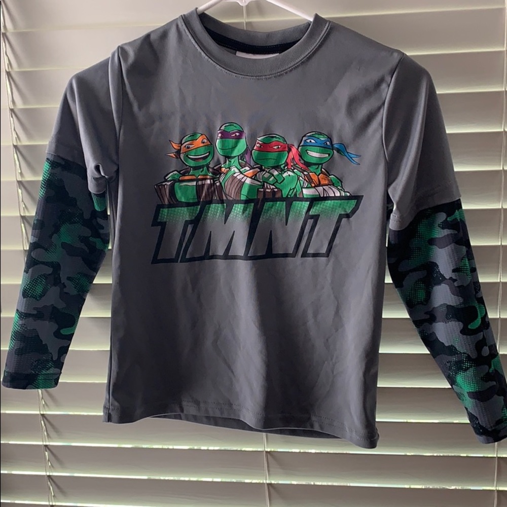 Boys TMNT long sleeve shirt